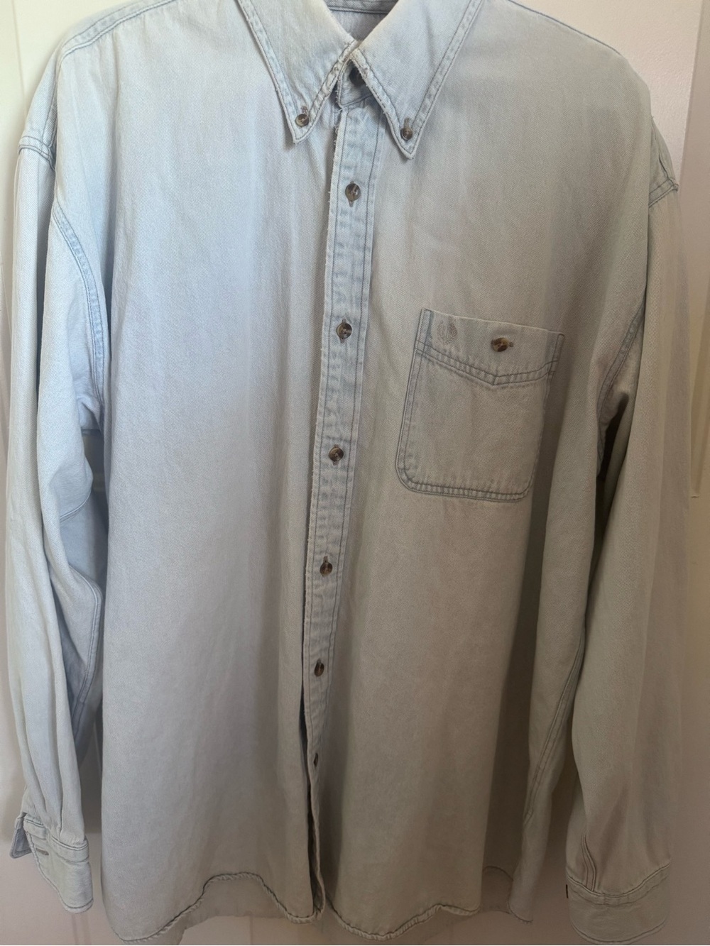 Cody James Jean button down - embroidered sugar skull SZ L
T1